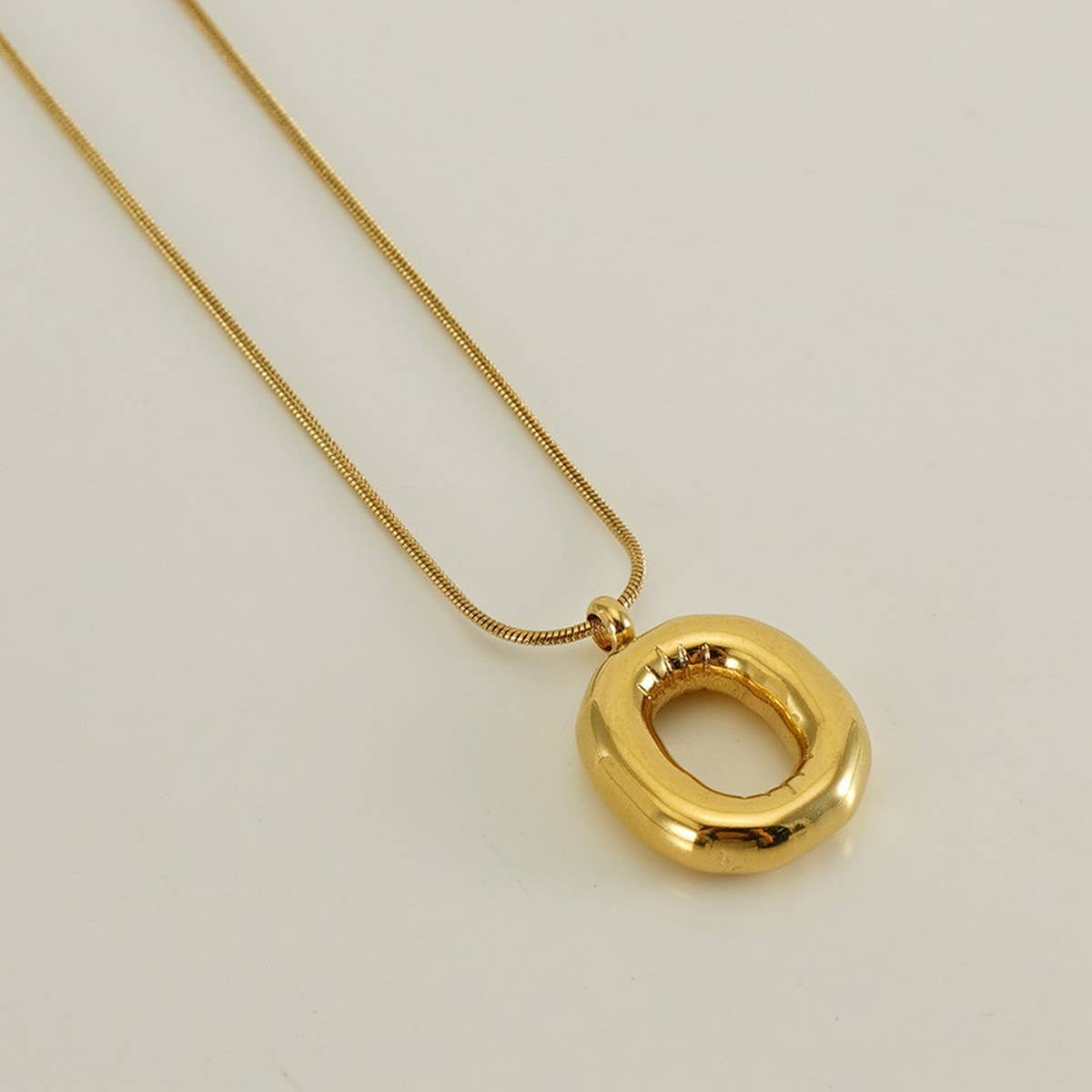 BALLOON STYLE 18K GOLD LETTER PENDANT NECKLACE_CWAJE0691