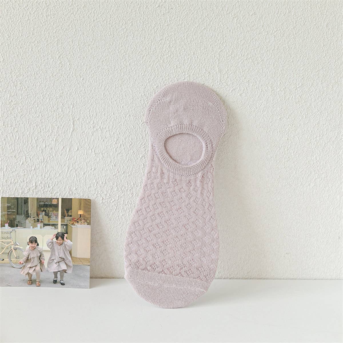 WOMEN LIGHT NON-SLIP NON-FALLING INVISIBLE SOCKS