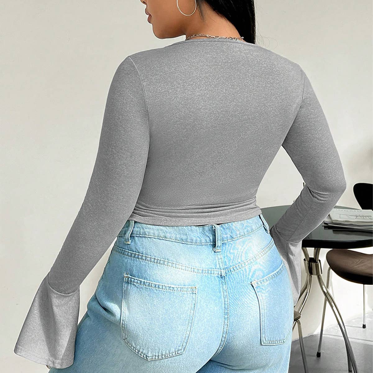 V-neck long-sleeved T-shirt pure slim short top