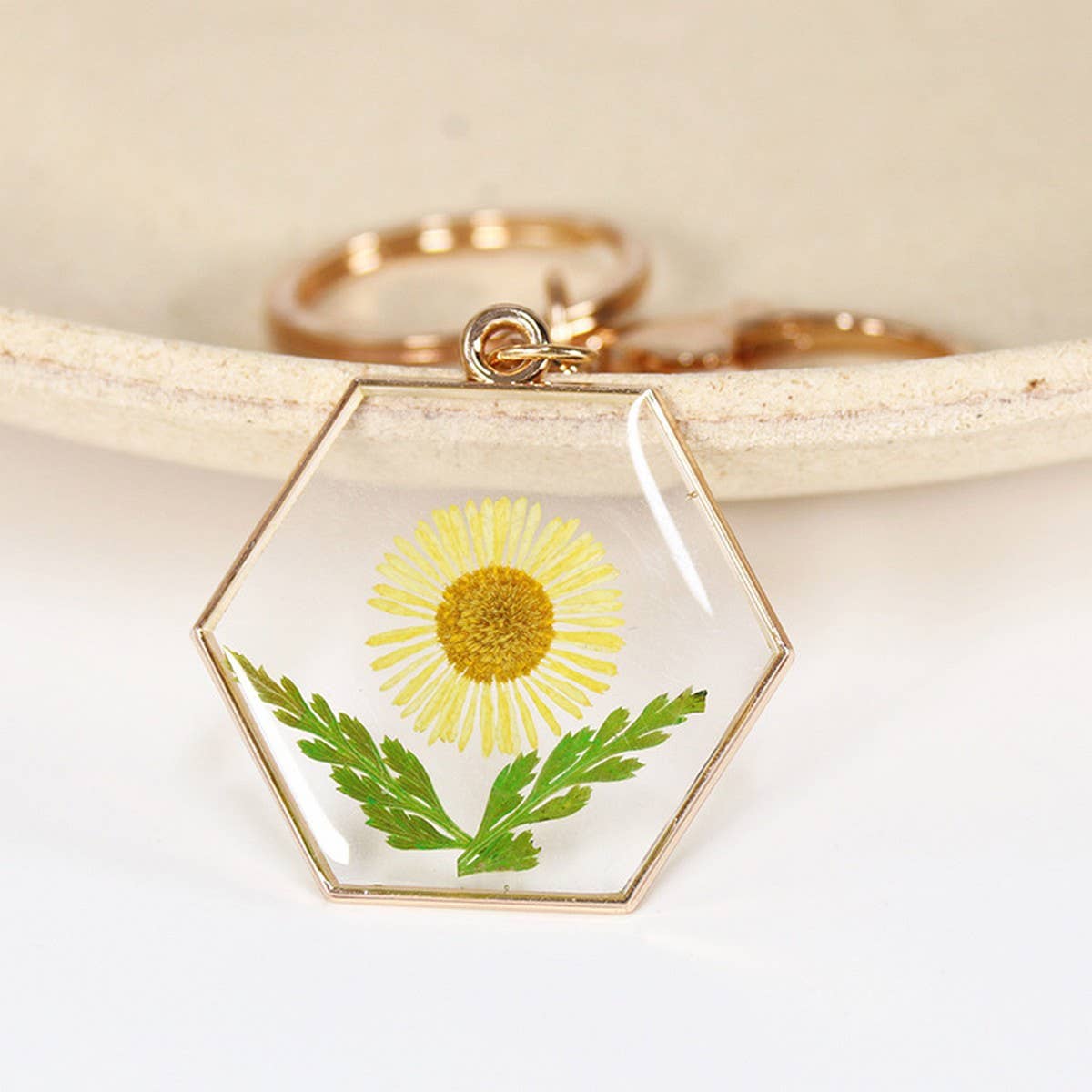NEW NATURAL DRIED FLOWER KEYCHAIN PENDANT