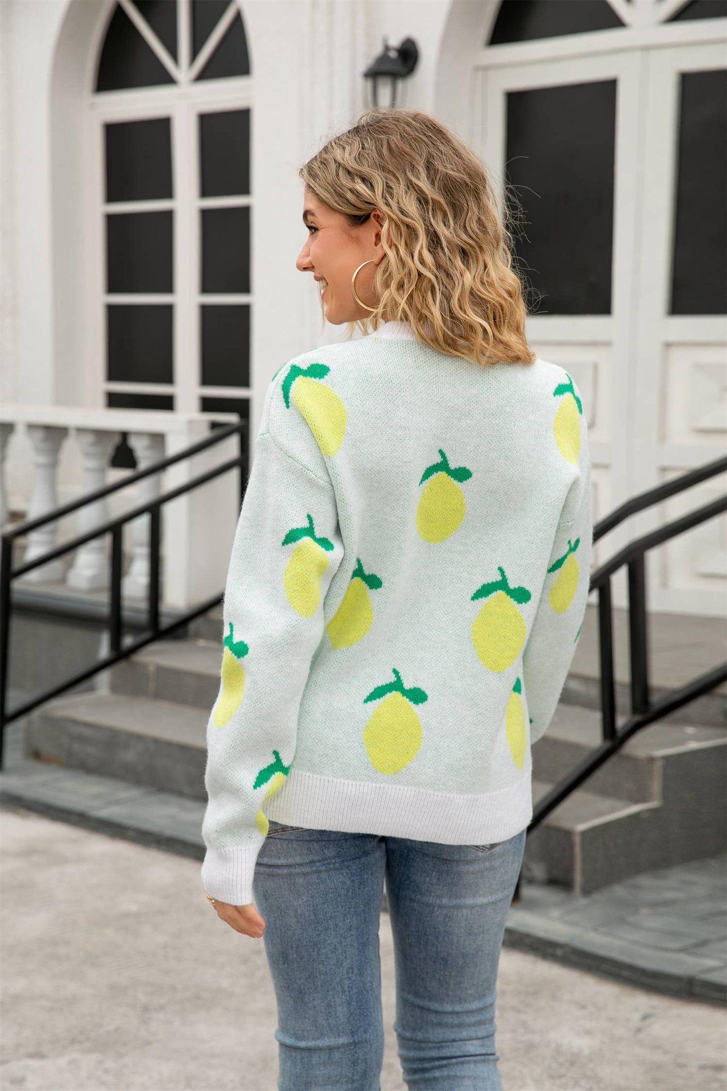 Lemon jacquard round-neck knitted sweater