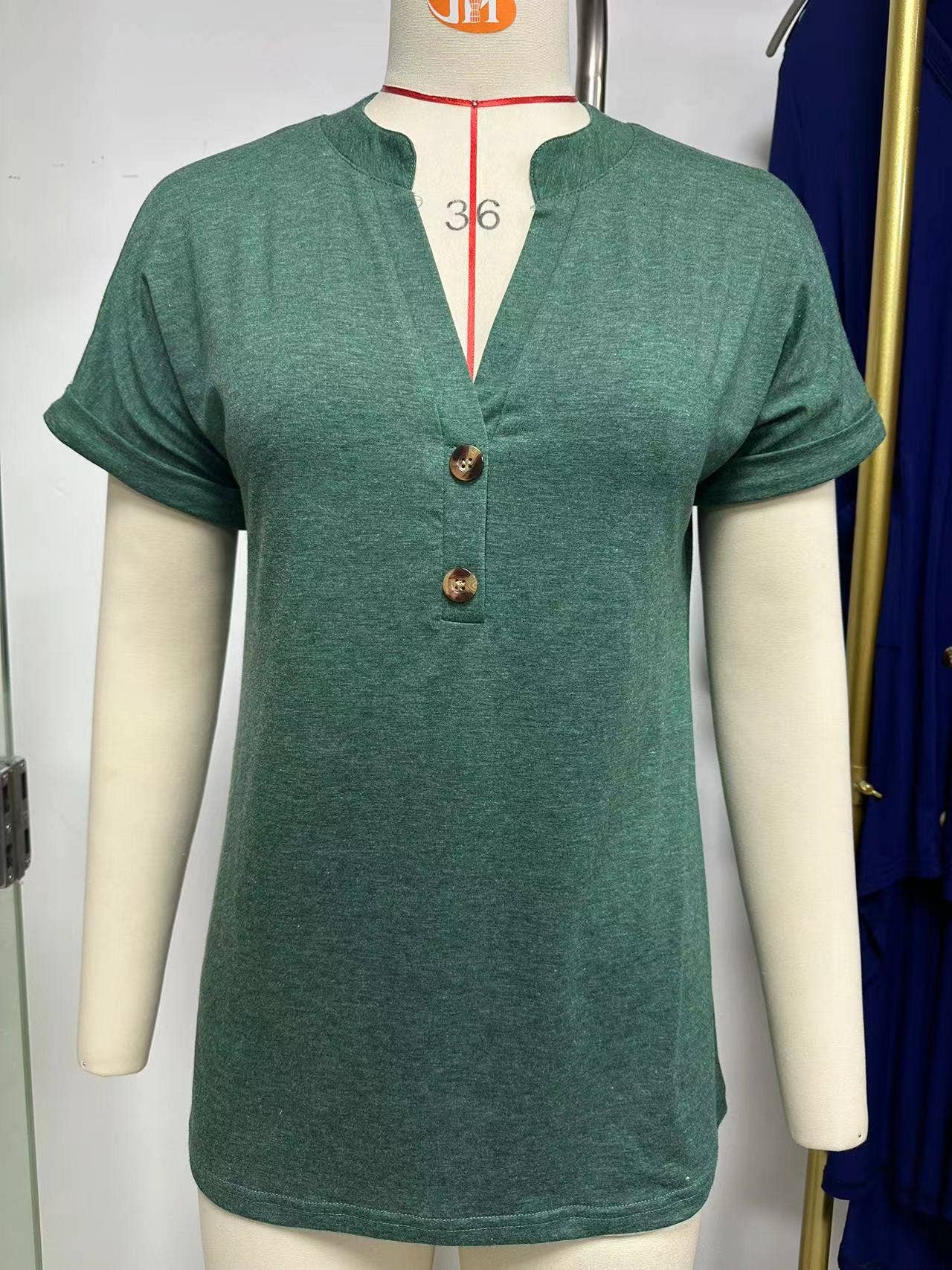 V-neck button solid color short-sleeved T-shirt