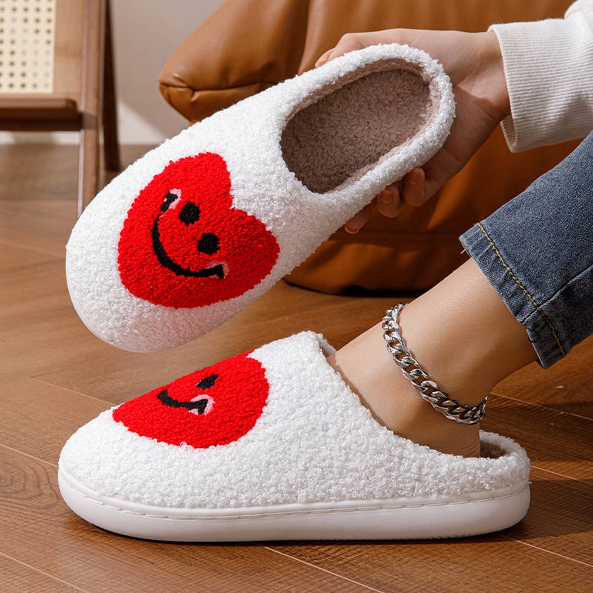 VALENTINE'S DAY LOVE SMILE COTTON SLIPPERS_CWSHS0557