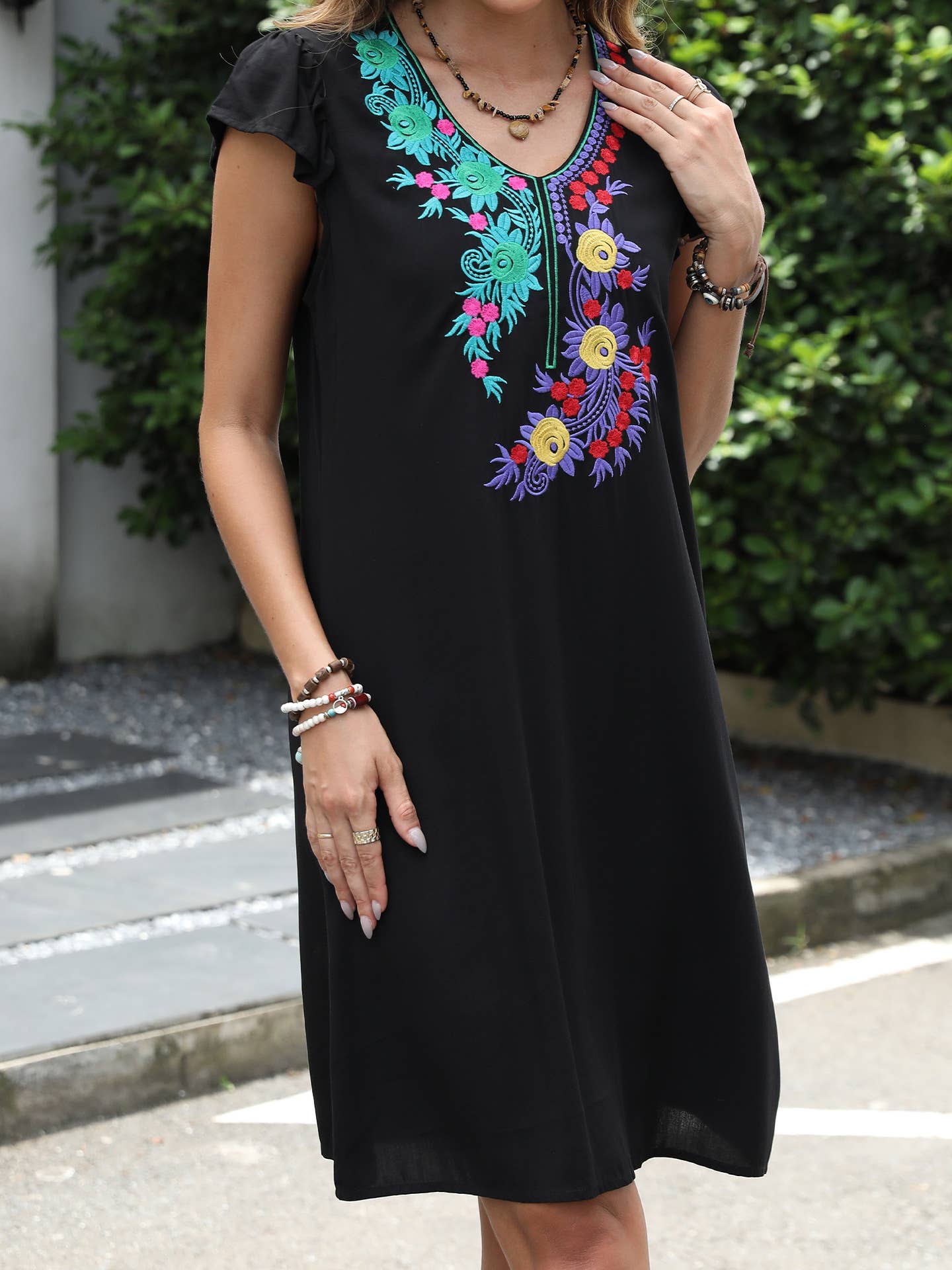 STYLISH CASUAL V-NECK EMBROIDERED DRESS