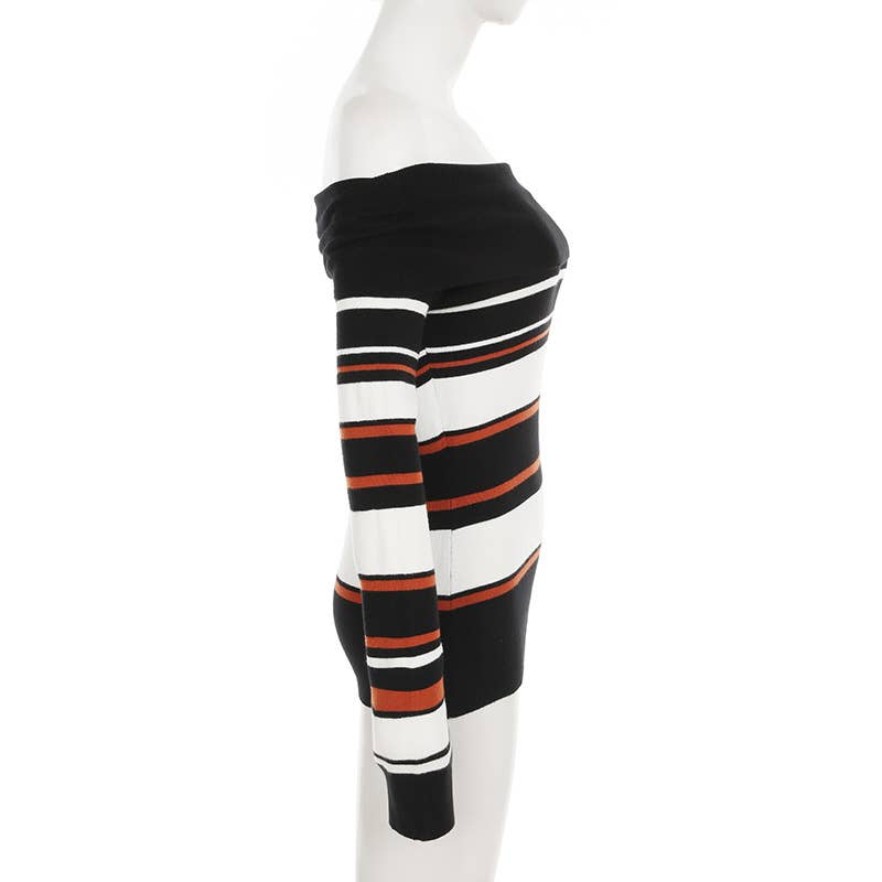 SLOUCHY STRIPED SWEATER IN CONTRASTING COLORS