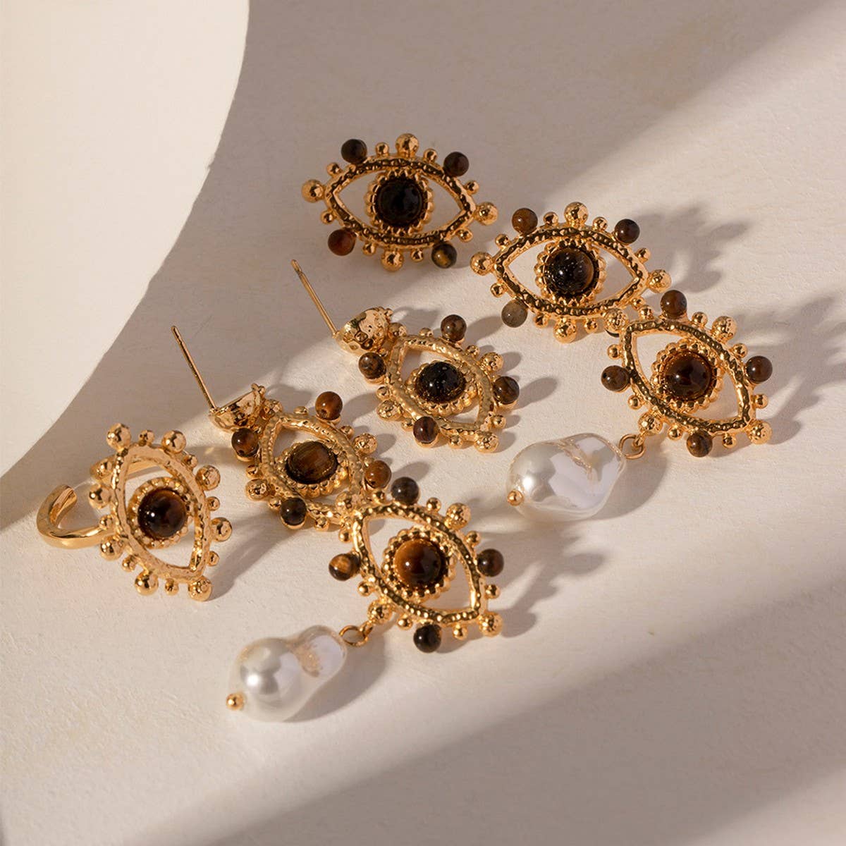 LIGHT LUXURY LACE HOLLOW TIGER EYE STONE EARRINGS