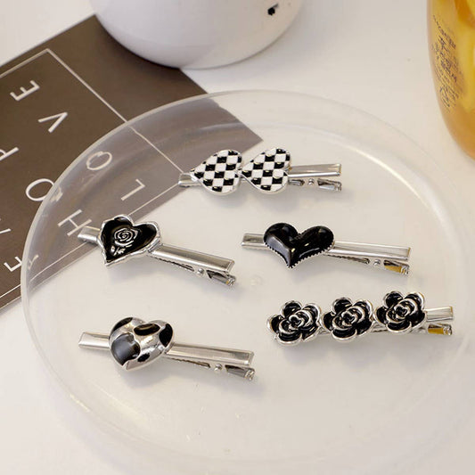BLACK GLAZE FLOWER HEART CHECKERBOARD HAIRPIN_CWAHA4737