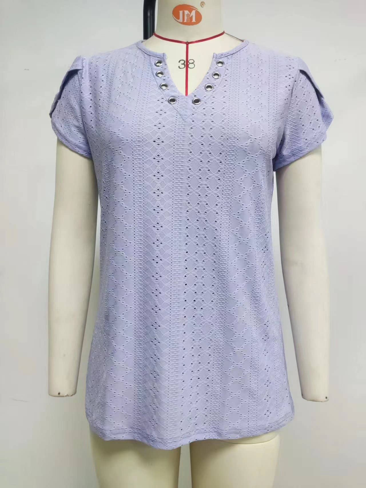 V-neck solid color hollow short-sleeved T-shirt