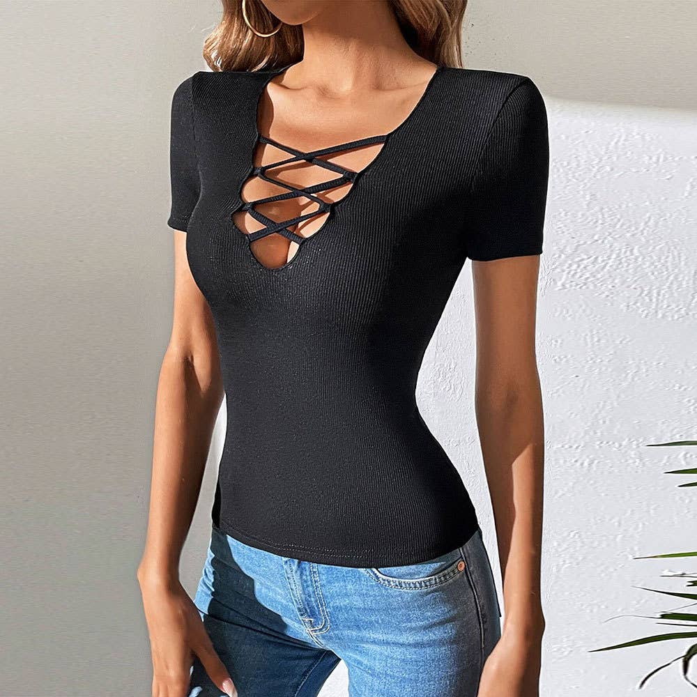 V-NECK HOLLOW FASHION KNIT SHORT-SLEEVED T-SHIRT