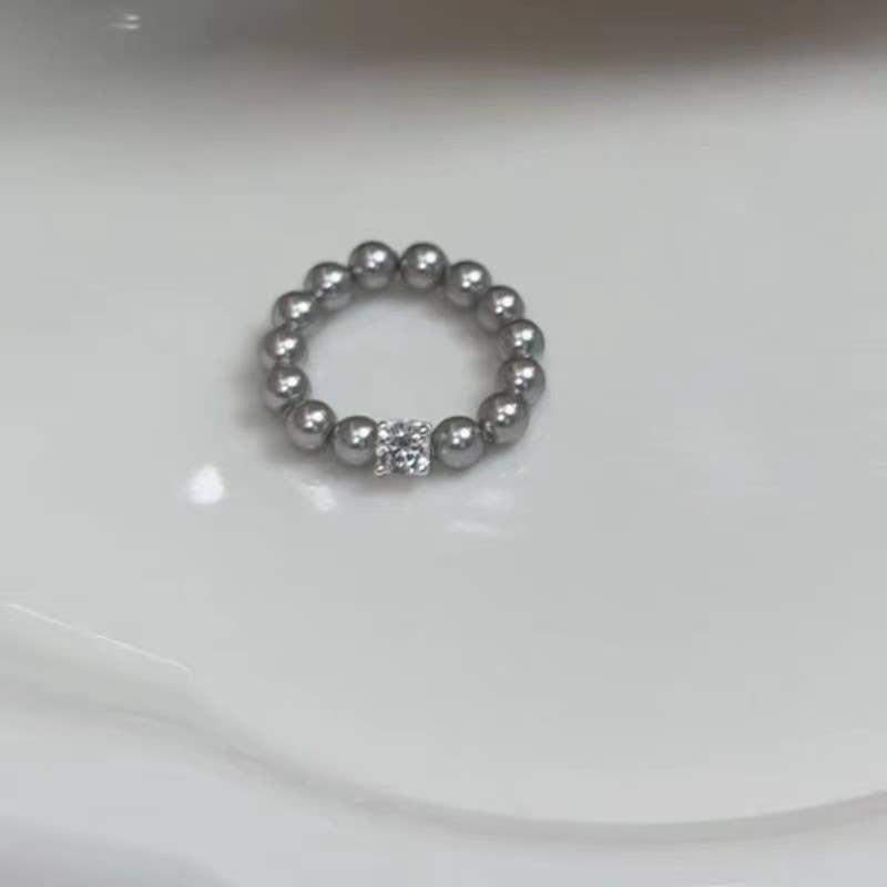 Pearl spliced small cube sugar ring