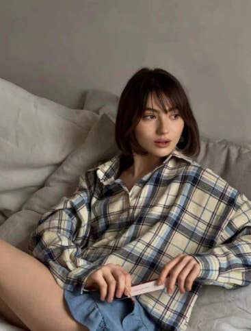 VINTAGE LOOK WITH LAPEL BAGGY PLAID SHIRT