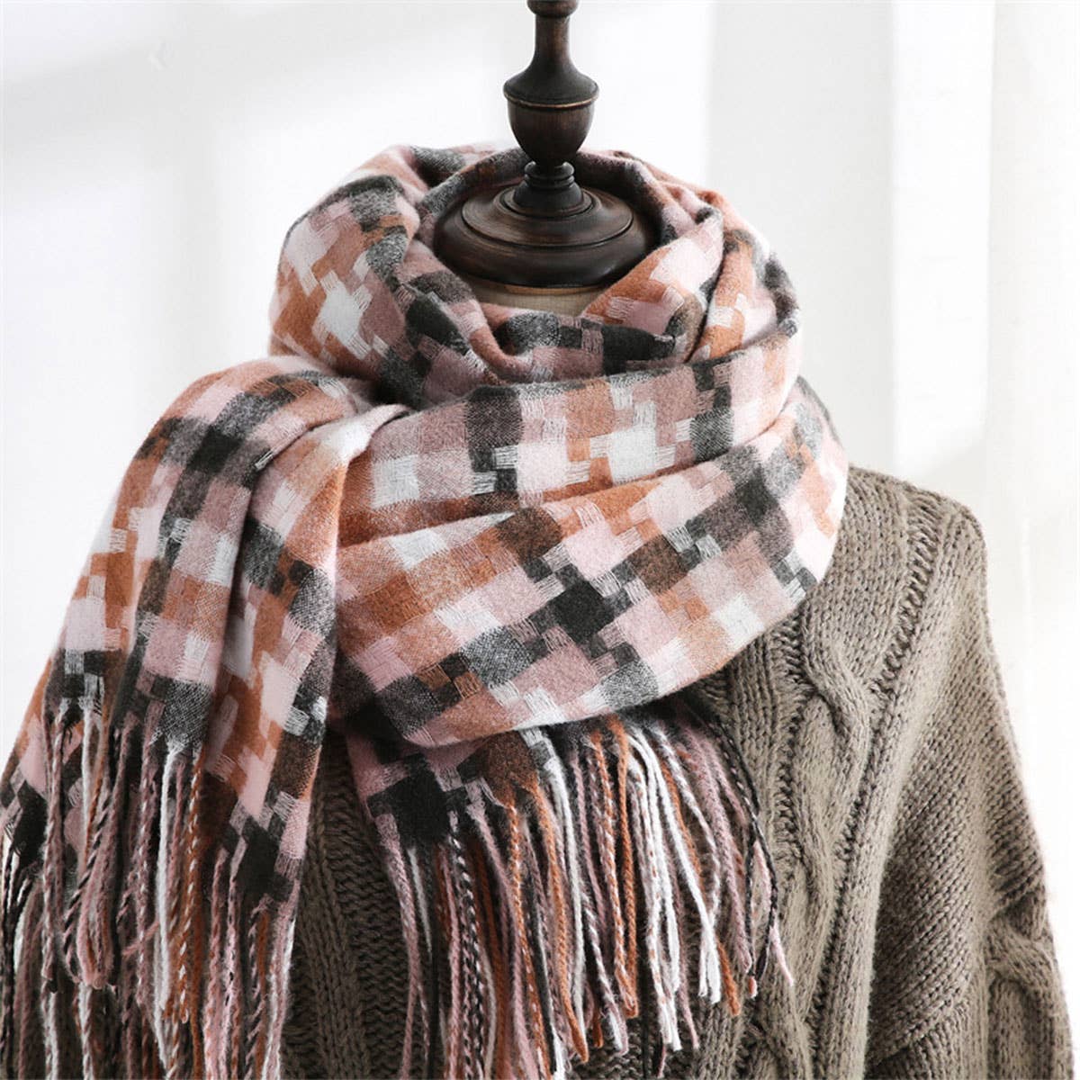 Plaid Fringe Scarf ??Trendy Winter Wrap_CWASC0199