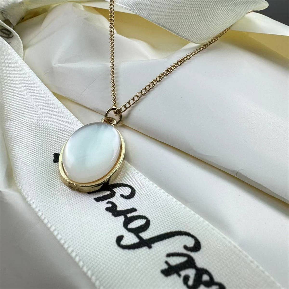 FASHION SIMPLE OVAL PENDANT NECKLACE_CWAJE1998