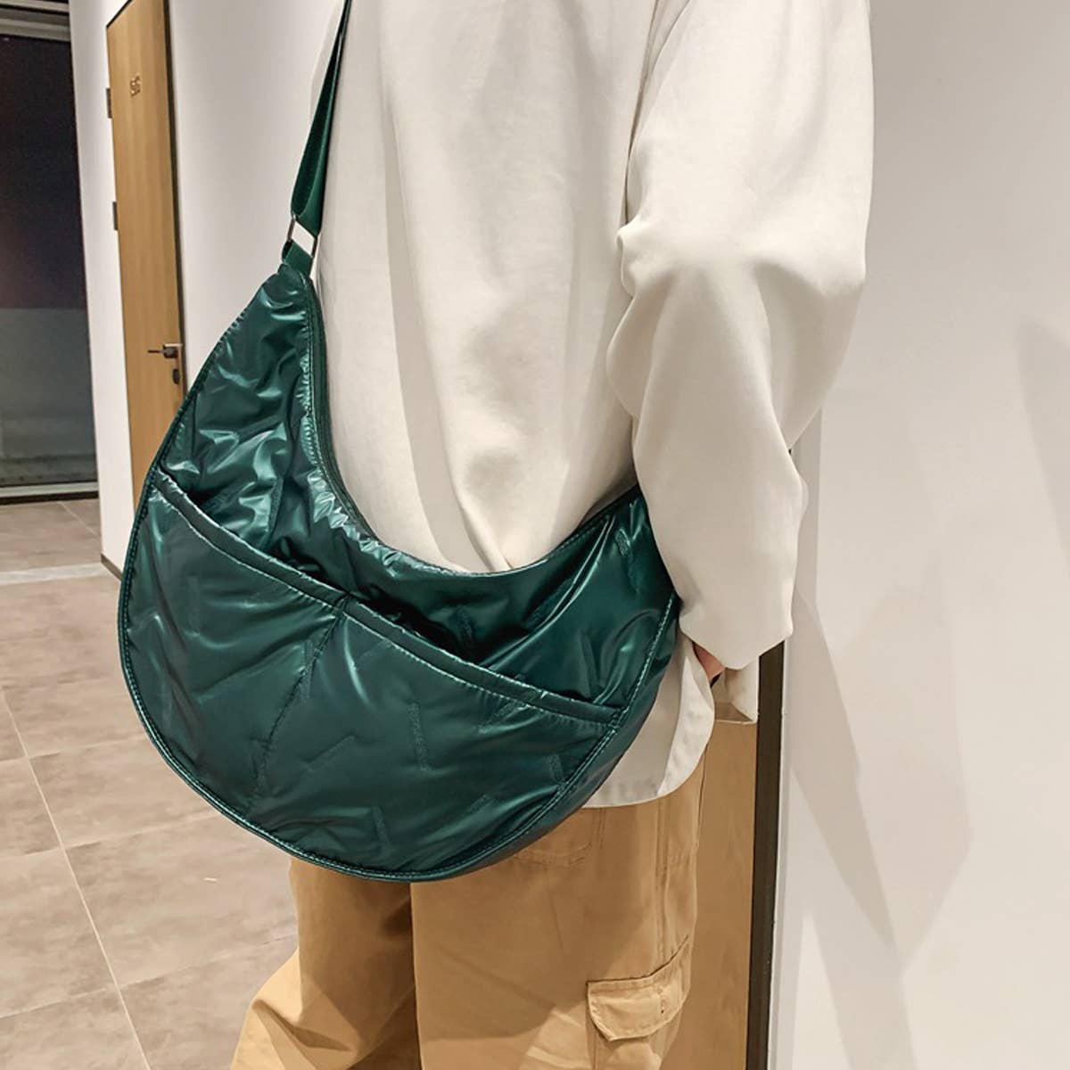 FASHIONABLE TEXTURE PEARL COTTON SHOULDER BAG_CWAB1774