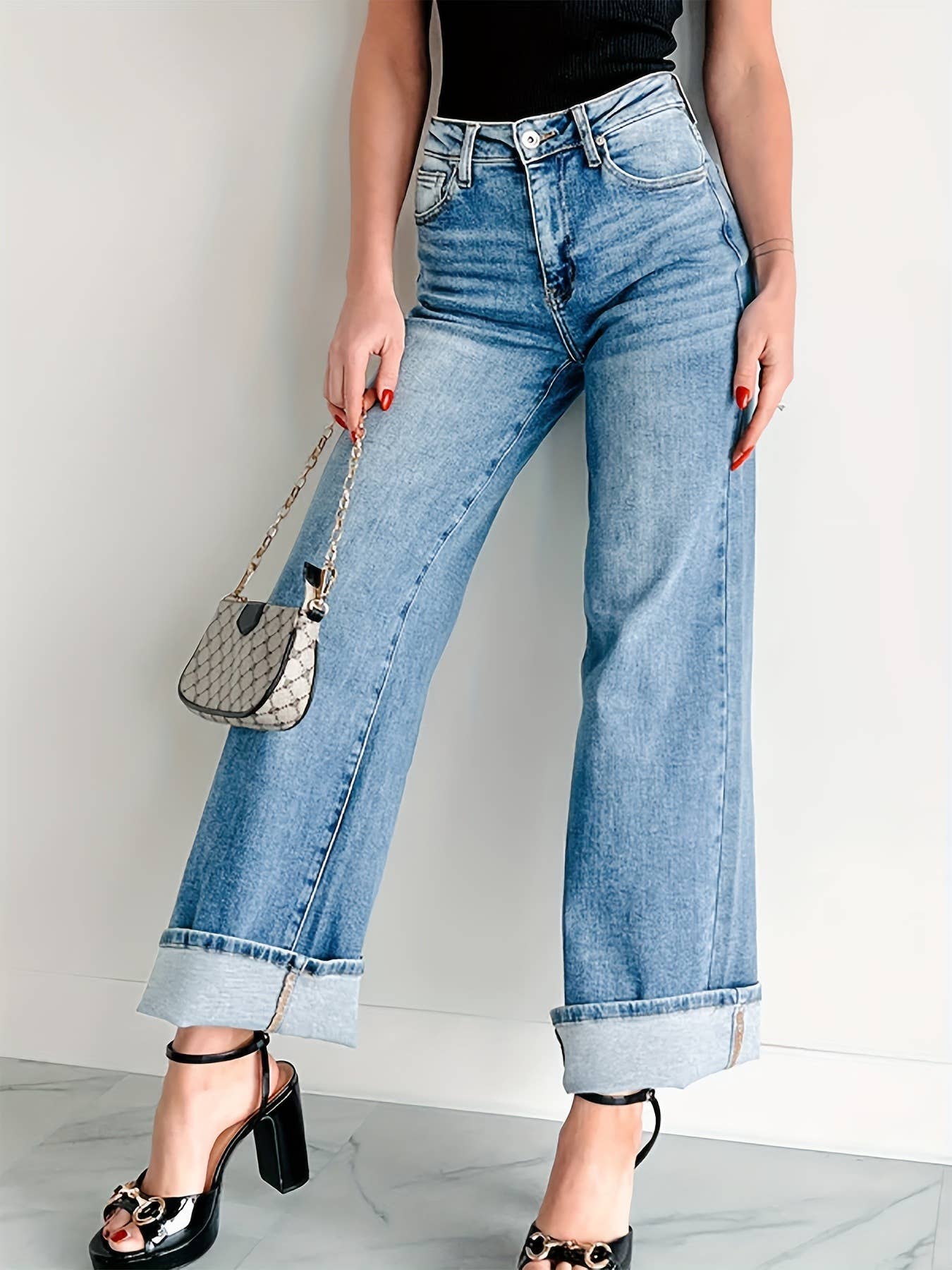 Straight-leg, wide-leg, rolleable denim trousers