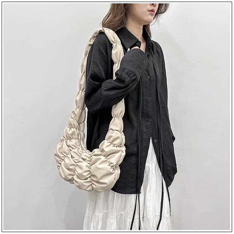 Cloud bag pleated underarm bag sponge bag