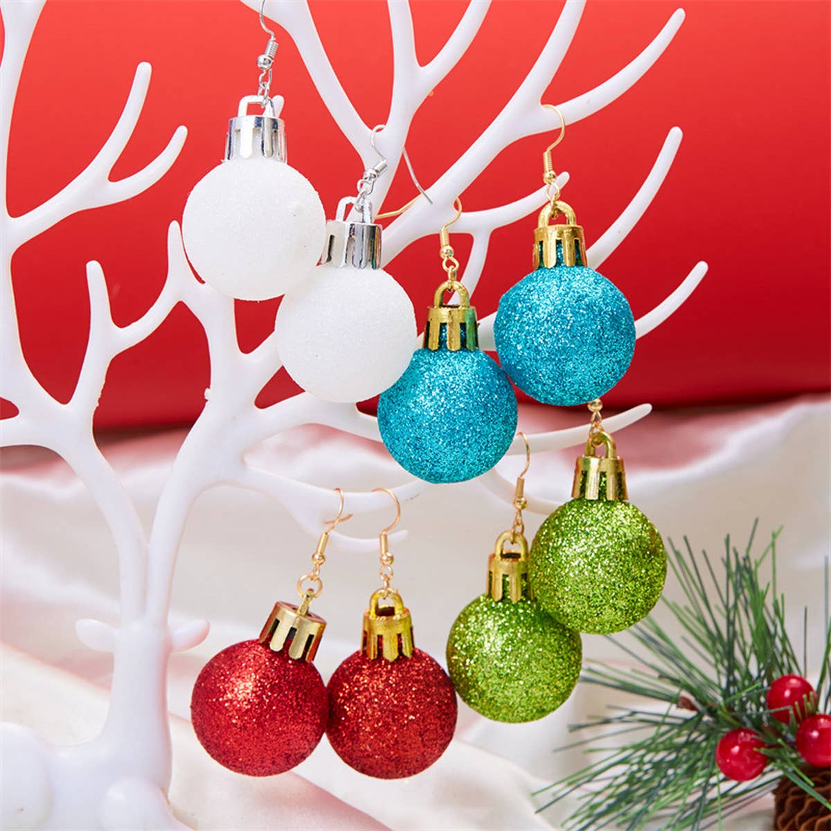 COLORFUL CHRISTMAS NEW BALL EARRINGS