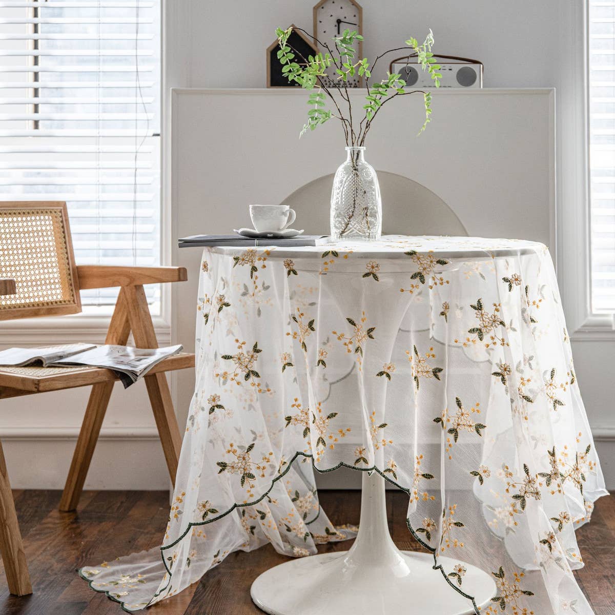 HOME FLOWER EMBROIDERED LACE TABLECLOTH