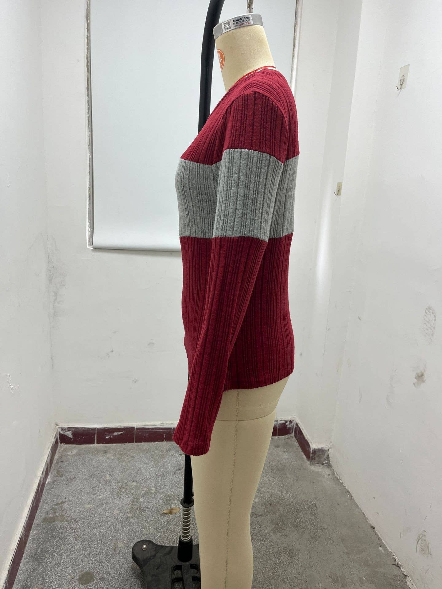 SPLICED CREW NECK LONG SLEEVE TOP T-SHIRT