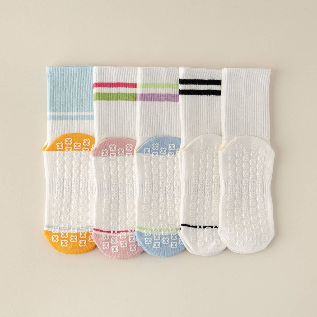 SPORTS NON-SLIP COLOR MATCHING YOGA MID-TUBE SOCKS_CWMS1359