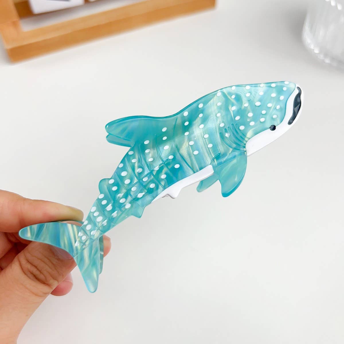 CARTOON WHALE PERSONALITY AESTHETIC HAIRPIN_CWAHA1490
