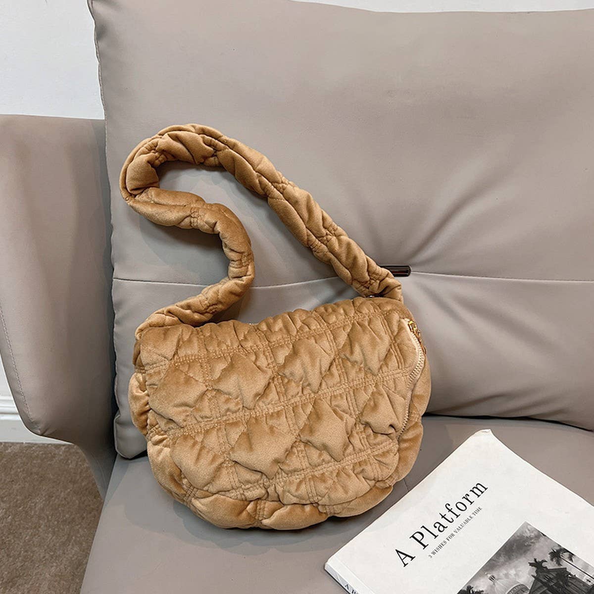 Velvet Fuzzy Puffy Cloud Shoulder Bag_CUAB00482