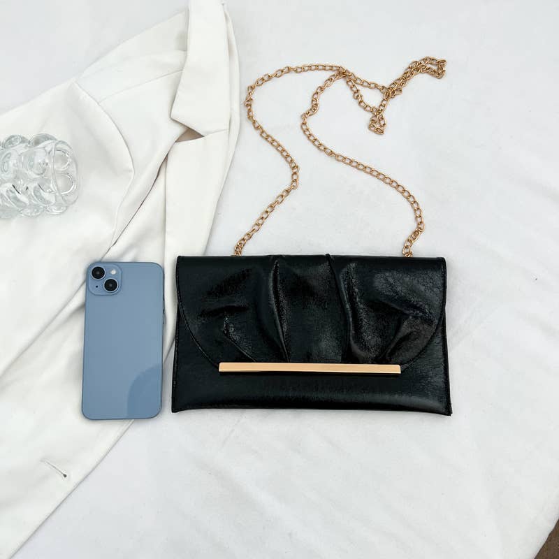 Fashionable pleated chain envelope bag