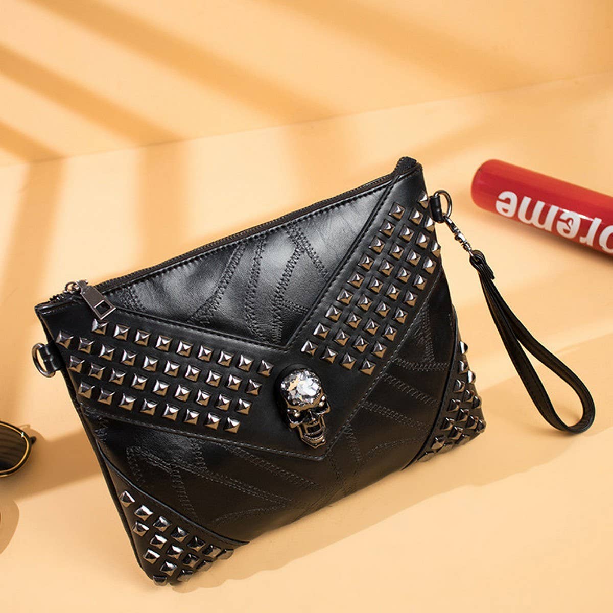 SKULL RIVET LARGE CAPACITY CLIP BAG CLUTCH BAG_CWAB1470
