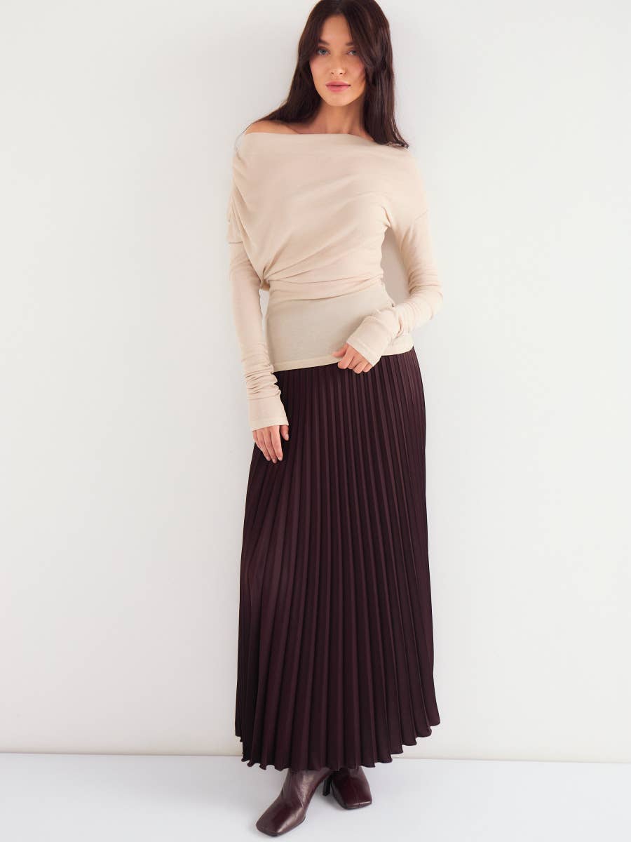 SOLID COLOR SLANT NECK OFF-THE-SHOULDER TOP