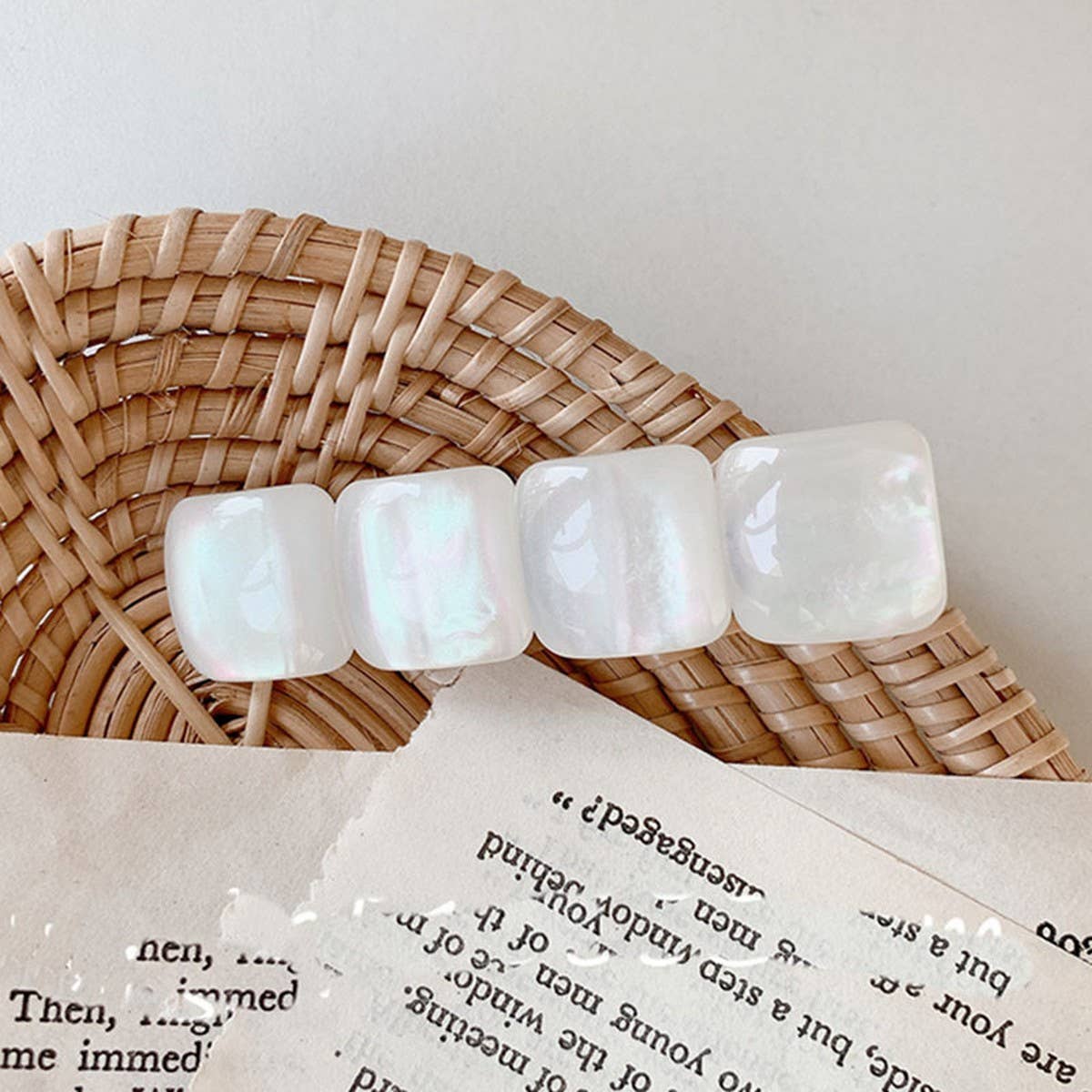 Cat-Eye Heart Hair Clip, Sweet Back Pin for Girls_CWAHA4744