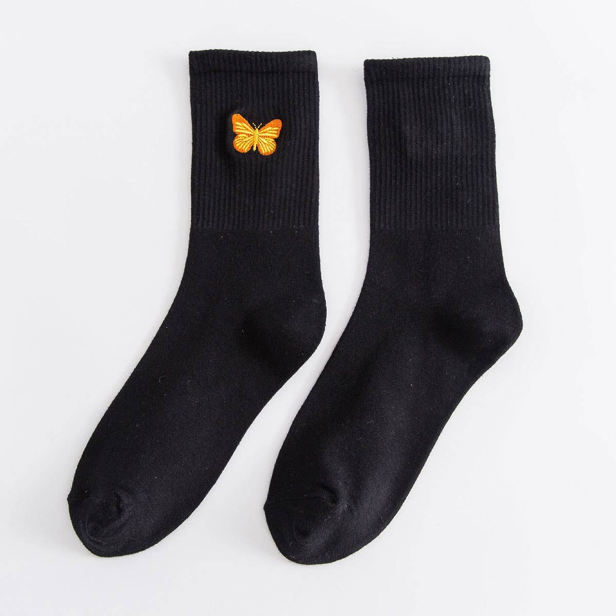 Butterfly Embroidery Crew Socks For Womens_CWMS085