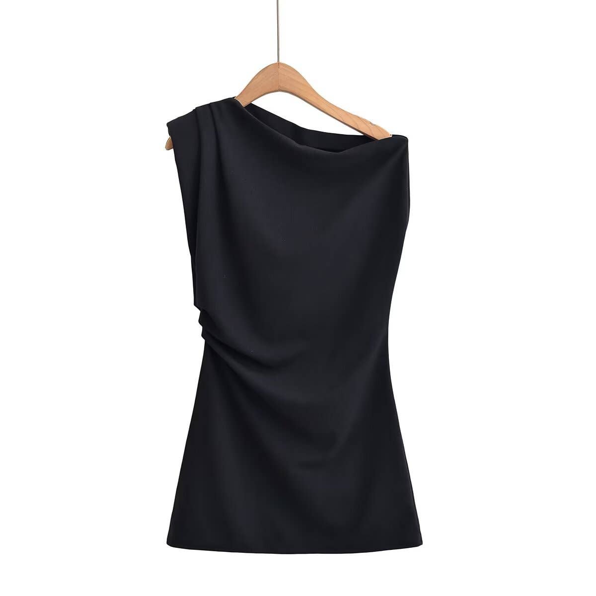 Off-the-shoulder houlder pads short dress