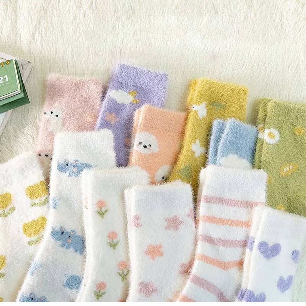 MID-TUBE WINTER WARM CUTE PLUSH SNOW SOCKS