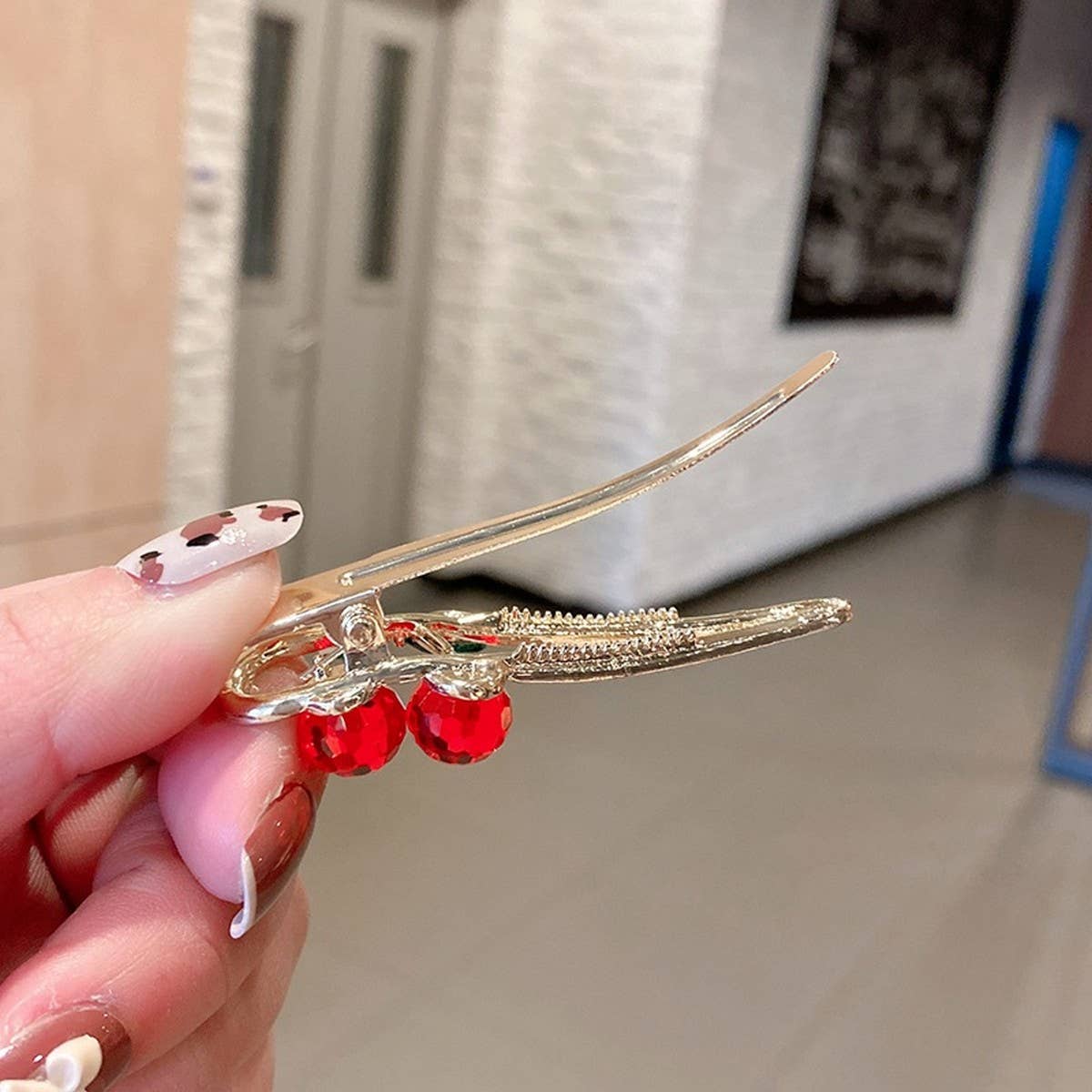 Cherry Pearl Duckbill Hair Clip,Sparkly Side Clip_CWAHA4773