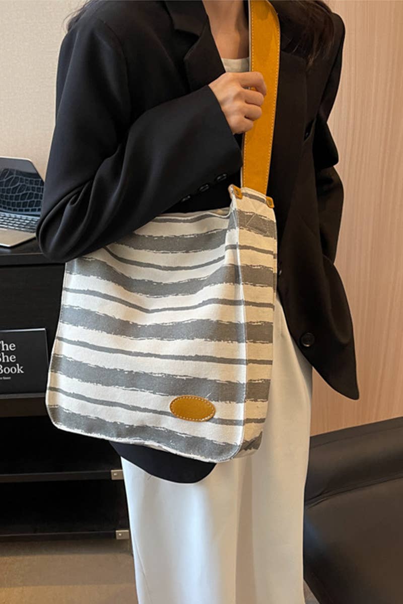 STRIPE PATTERN CASUAL SHOULDER BAG_CWAB0512