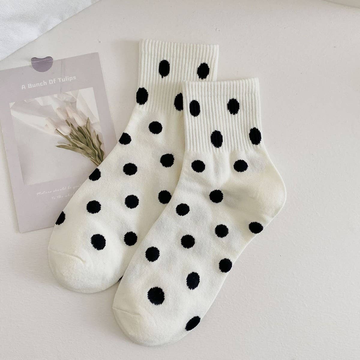 WOMEN'S NEW WHITE STRIPED POLKA DOT MID-CALF SOCKS