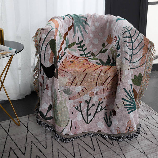 MULTIFUNCTIONAL BLANKET WITH LEAF PATTERN