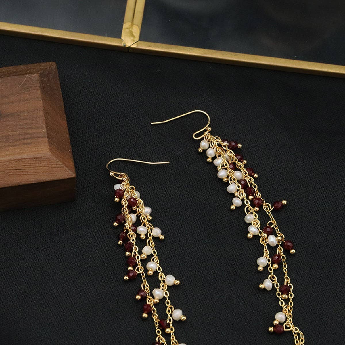 WOMEN'S NATURAL PEARL TASSEL LONG EARRINGS