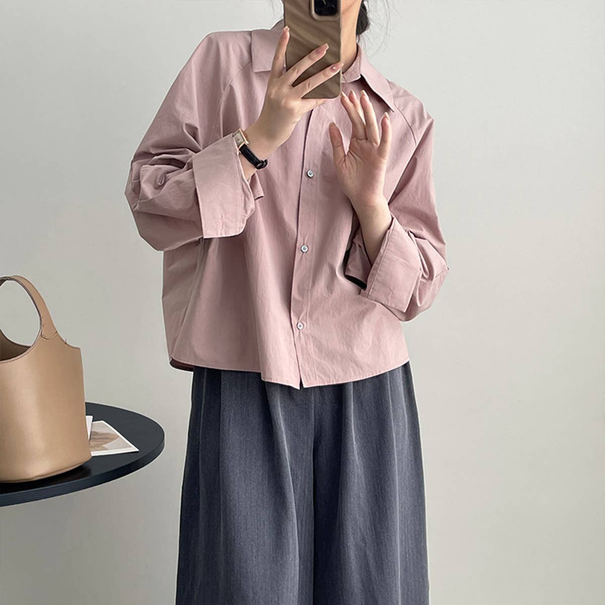 Simple solid color long sleeve short shirt