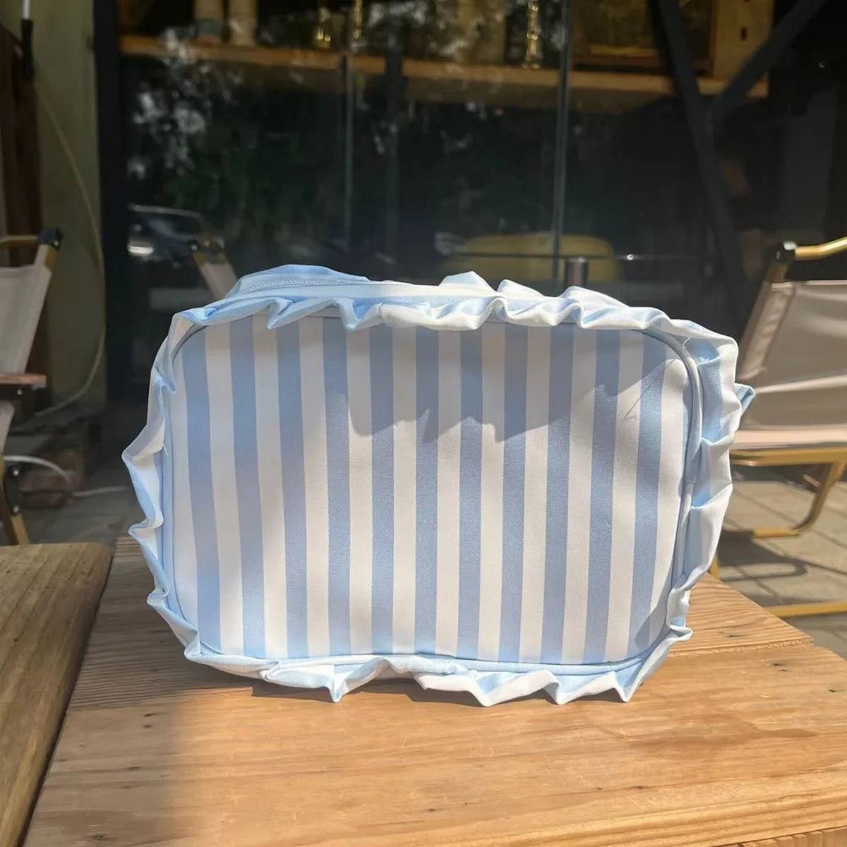 STRIPED LACE MAKEUP BAG WASH AND STORAGE BAG_CWAB1410