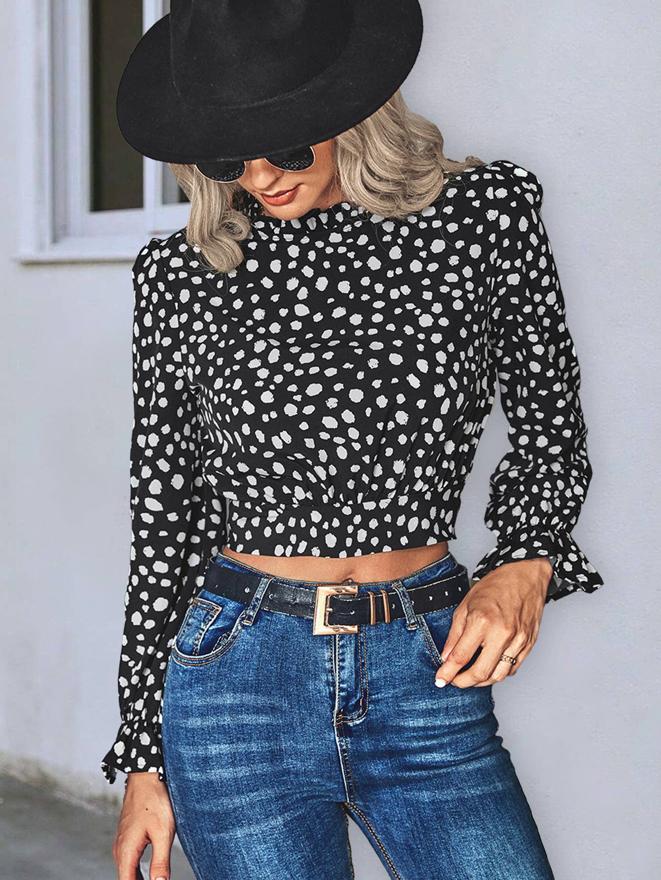 SHORT, LONG-SLEEVED SHIRT WITH LOTUS COLLAR