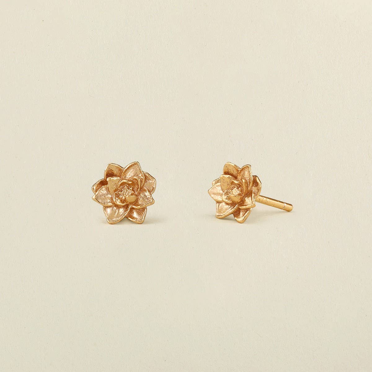 Vintage December Birth Flower Stud Earrings