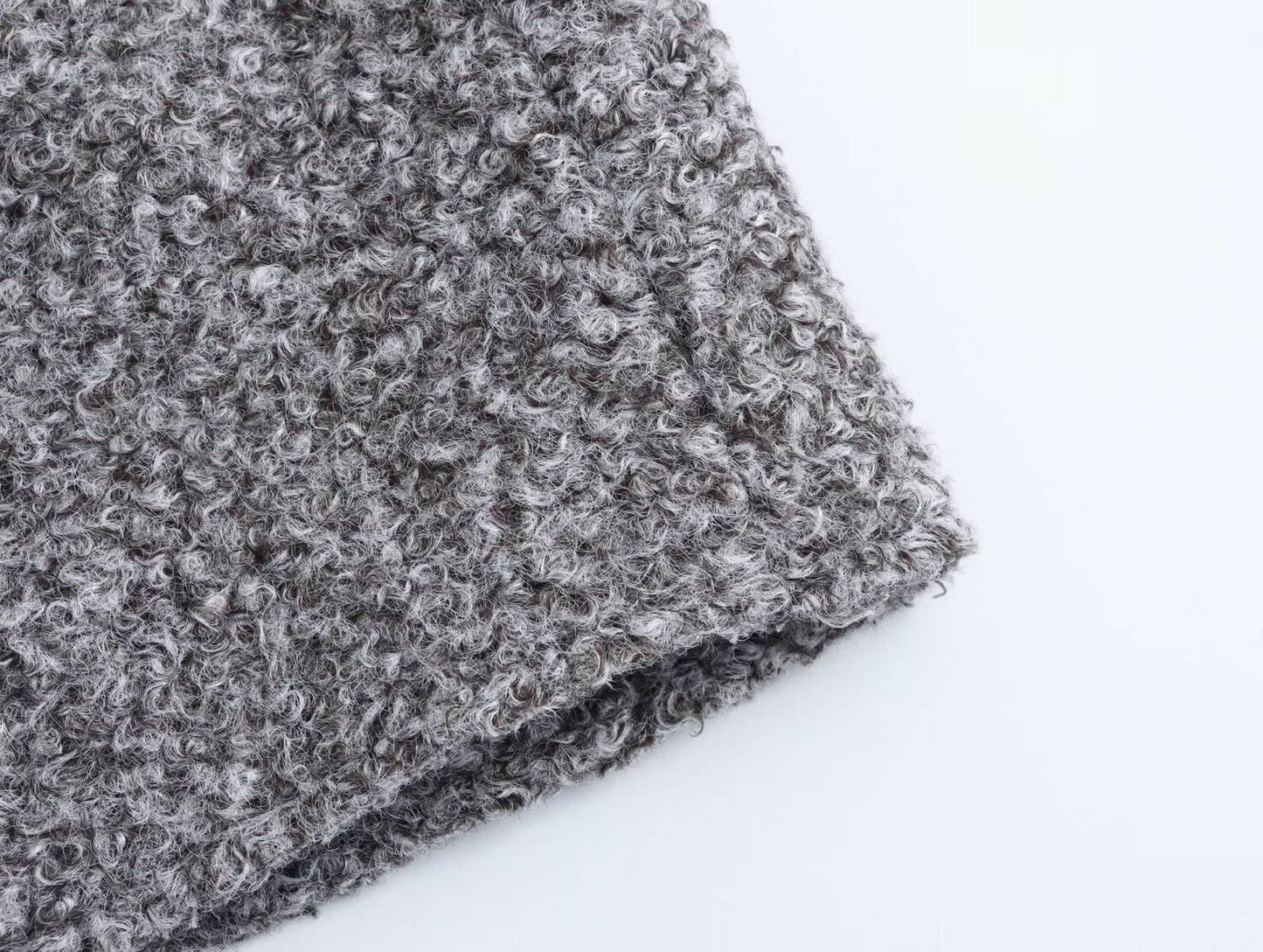 LAPEL LONG-SLEEVED PREMIUM ZIP-UP COAT