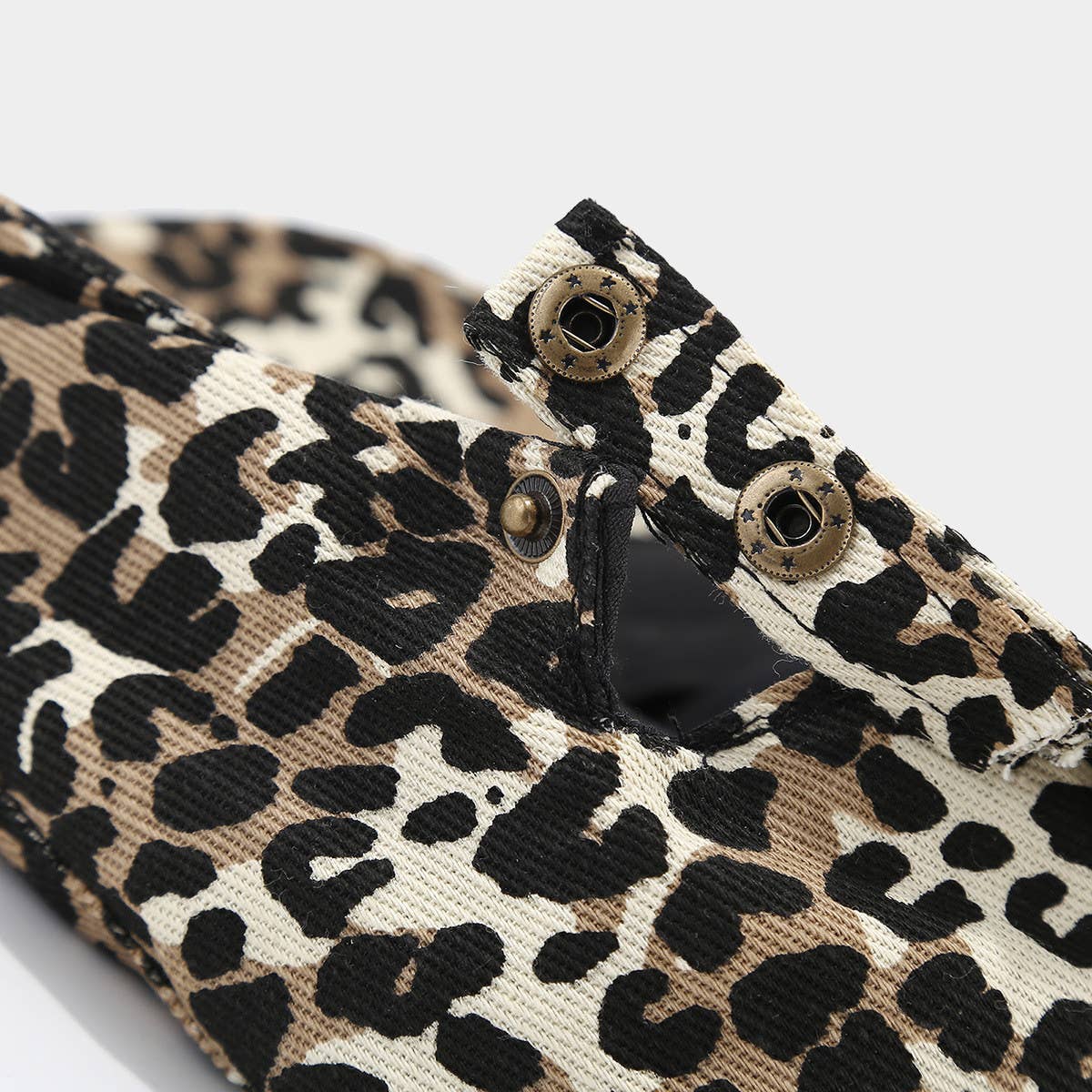 VINTAGE LEOPARD FLAT BERET_CWAH1630