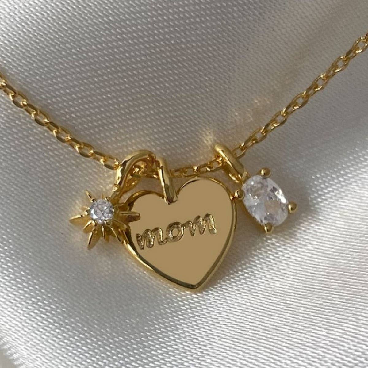 NEW CREATIVE LETTER ZIRCON LOVE PENDANT NECKLACE
