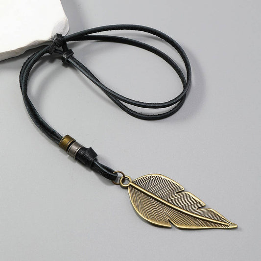 VINTAGE LEAF PENDANT COWHIDE NECKLACE
