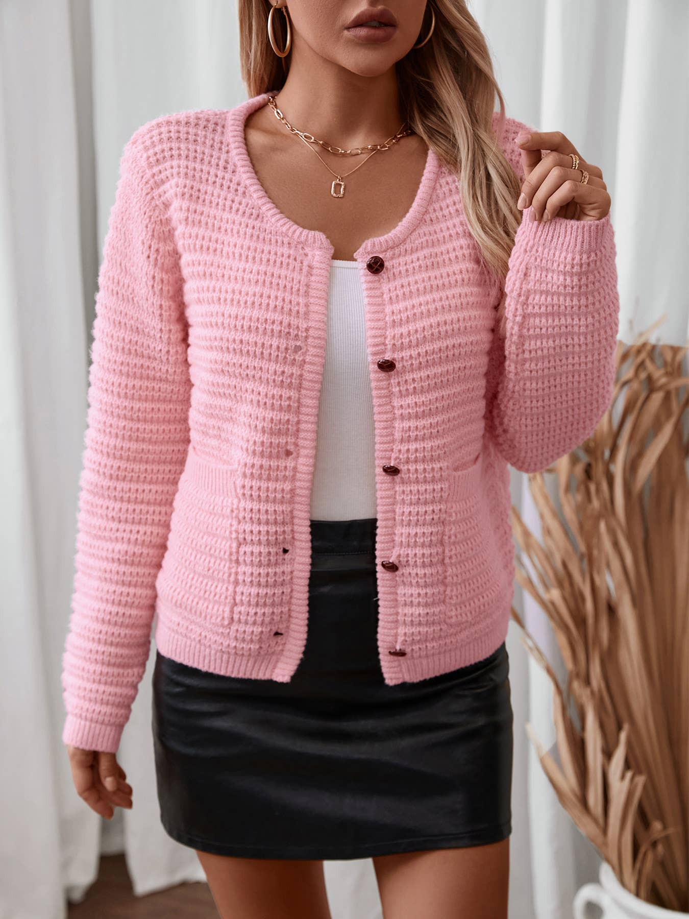 SINGLE-BREASTED CREW-NECK CARDIGAN
