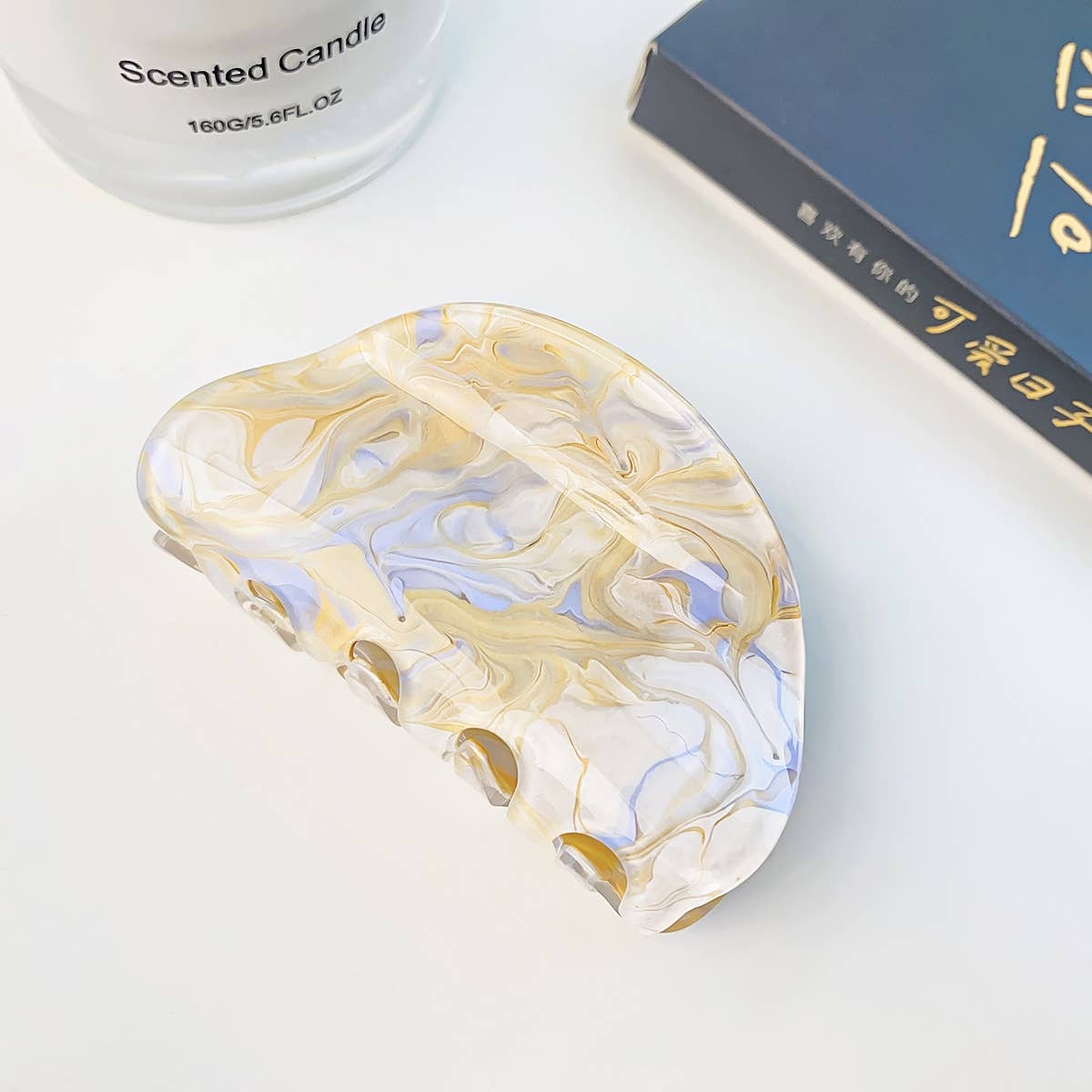 Simple geometric grab acrylic hair clip