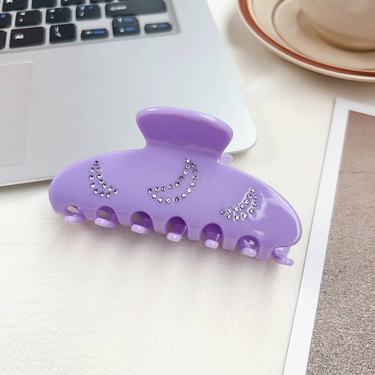 Elegant diamond-encrusted acetate hairpin clipper