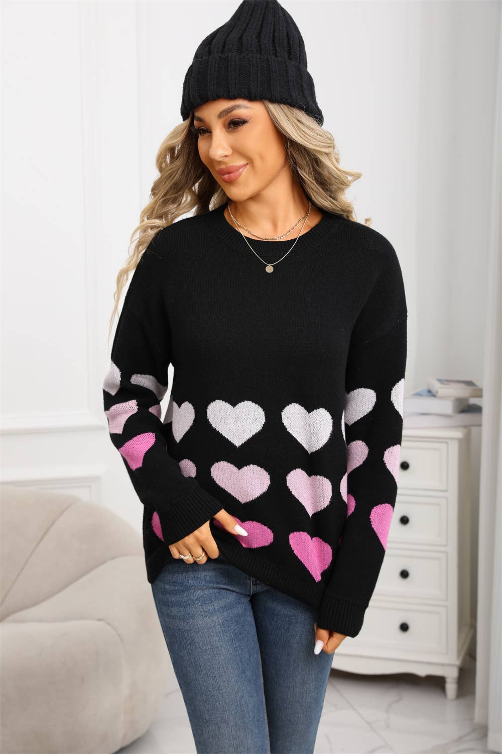 Round-neck knitted gradient heart sweater